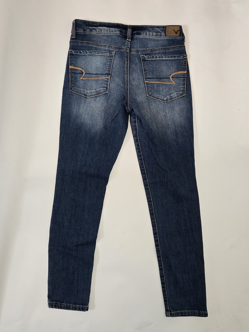 American Eagle Outfitters Medium Wash Whisker Jeans - Blue Womens Size 8 (6) - Picture 10 of 13